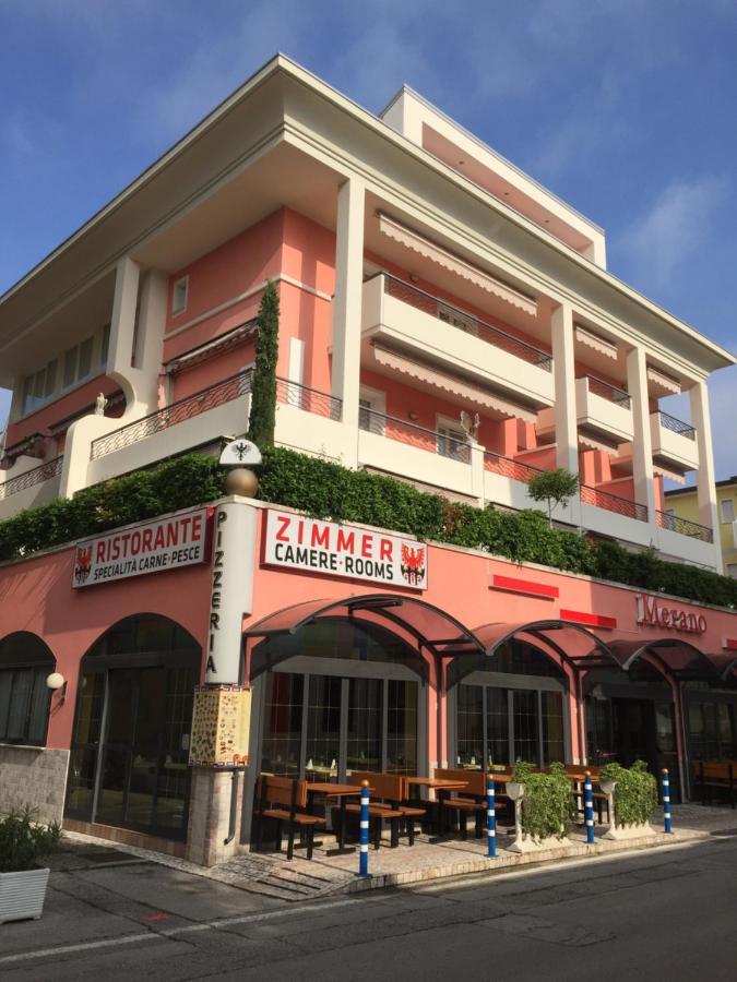 Casa&Ristorante Merano - Apartments Bibione Esterno foto
