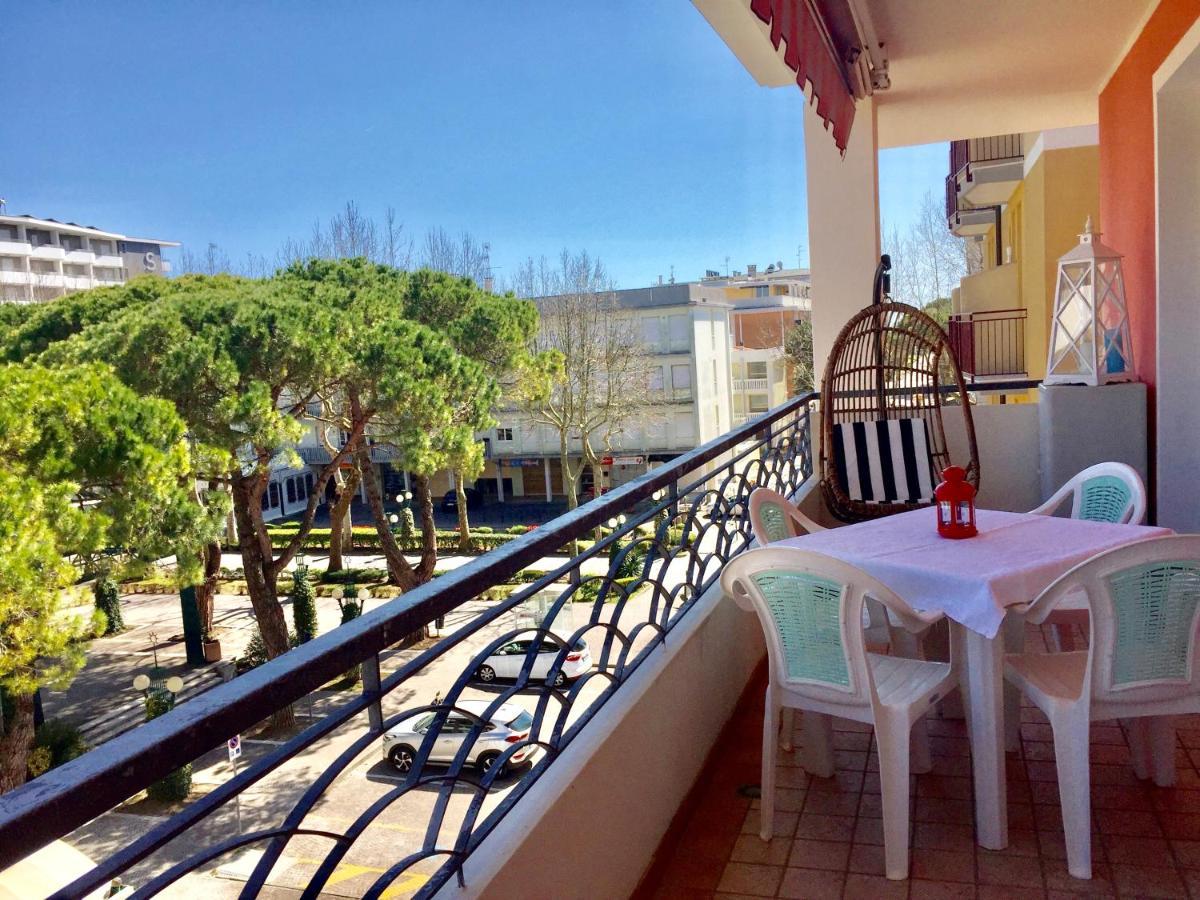 Casa&Ristorante Merano - Apartments Bibione Esterno foto